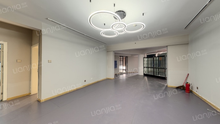 富湾国际二手房实景图