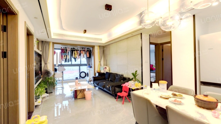 横河家园二手房实景图