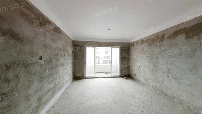 嘉怡华庭二手房实景图