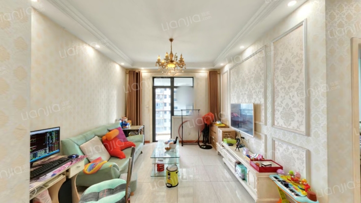 金色港湾双湖泊岸二手房实景图