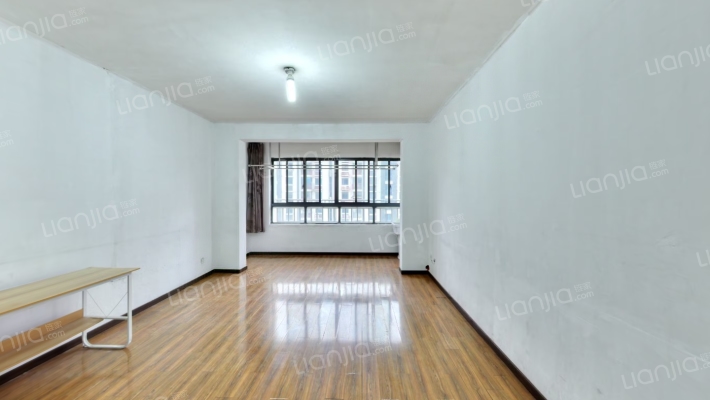 锦绣花苑南区二手房实景图