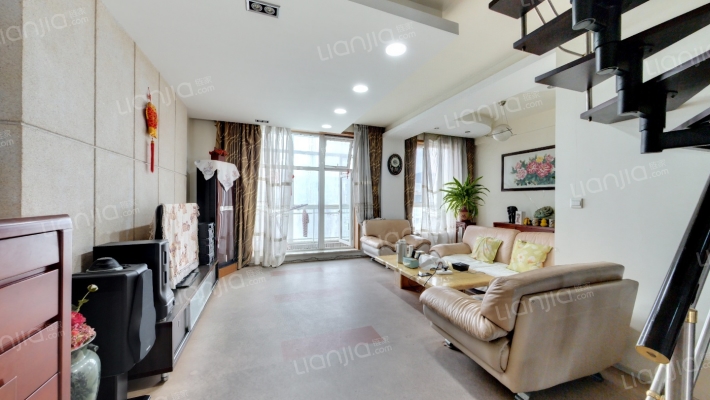 亿达学苑二手房实景图