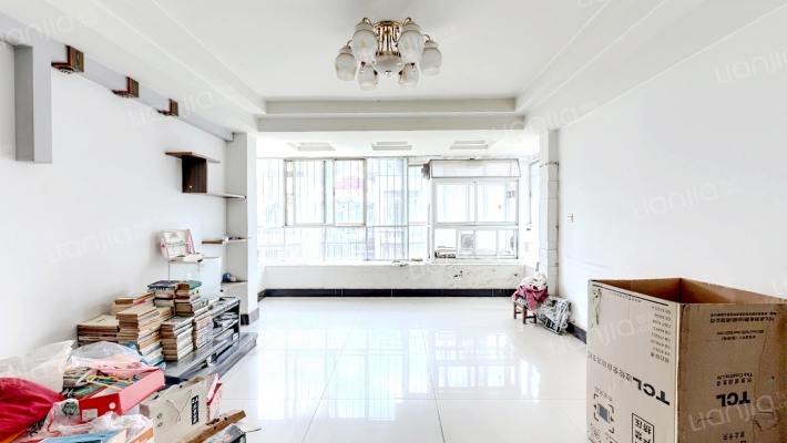 温泉花园二手房实景图