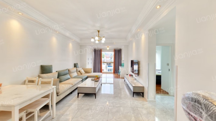 竞发岩湾六十九号二手房实景图