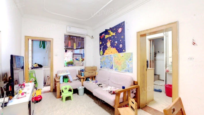 荣校大院二手房实景图