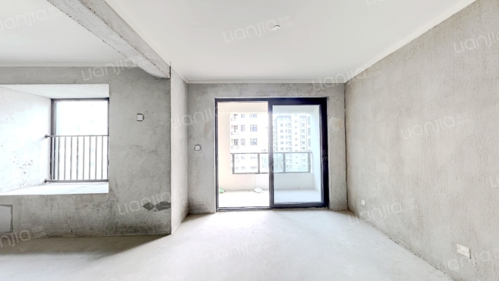 中梁湖栖云庐二手房实景图