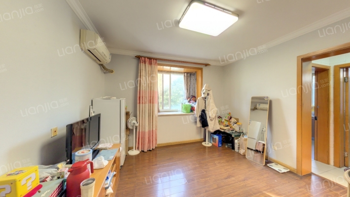 御桥馨华苑二手房实景图