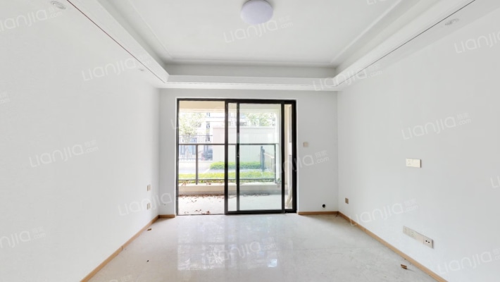 世茂帝封江B区二手房实景图