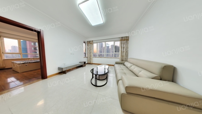 香槟水岸二手房实景图