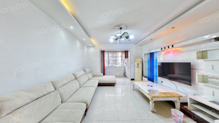 新都镇医学院小区二手房实景图