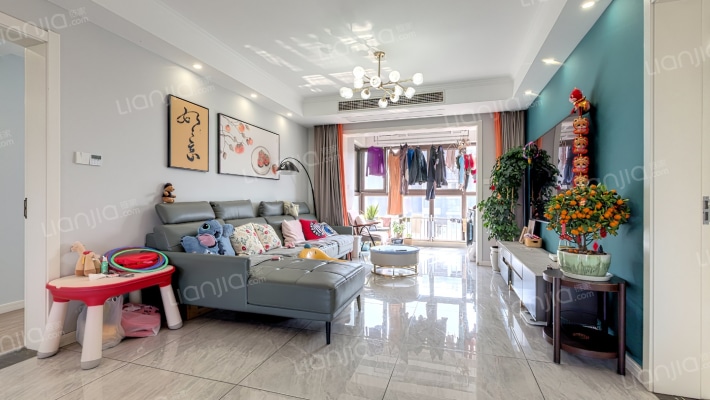 世茂荣里二期二手房实景图