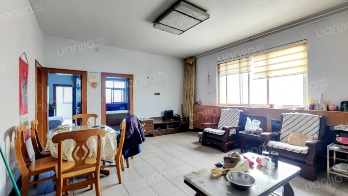 诚朴路131号二手房实景图