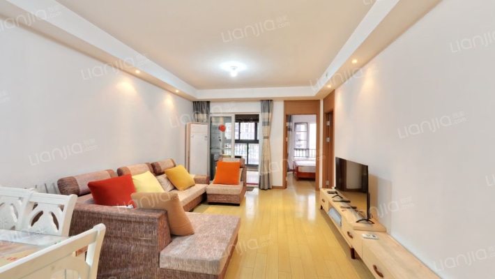 万科大都会南区二手房实景图