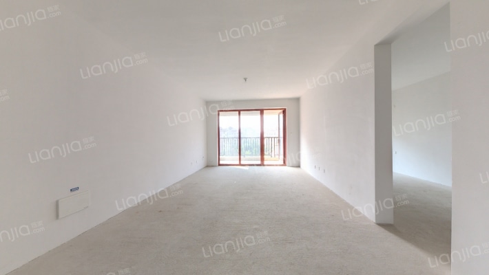 恒信理想小镇二手房实景图