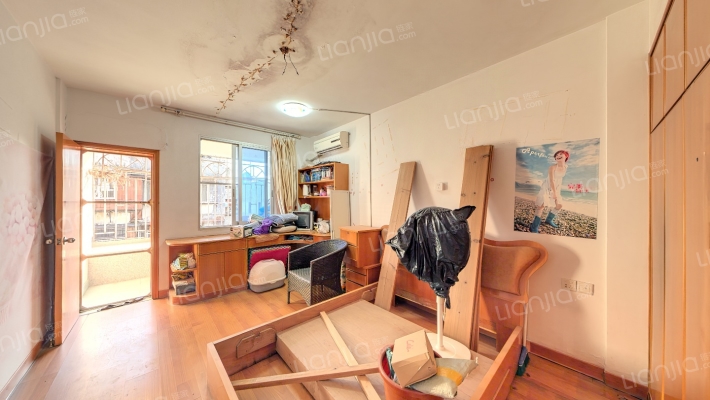 鸿发公寓二手房实景图