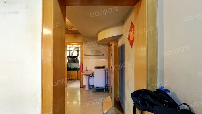 公交公司家属楼二手房实景图