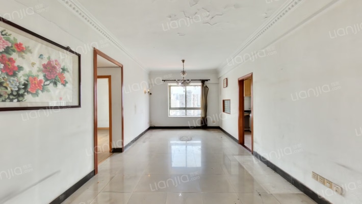 湖景华厦二手房实景图