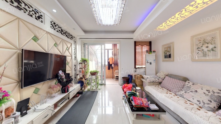 上成天逸公寓二手房实景图