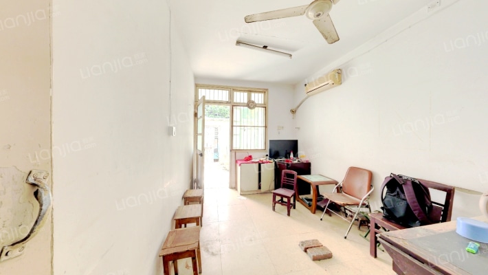 可苑新村二手房实景图