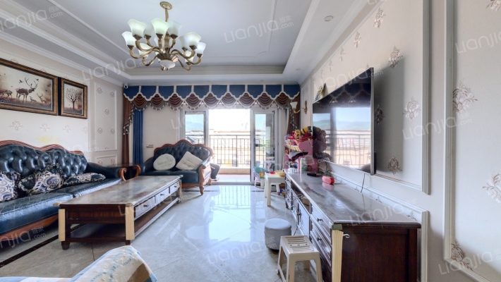 法蓝西庄邸蓝铂湾二手房实景图