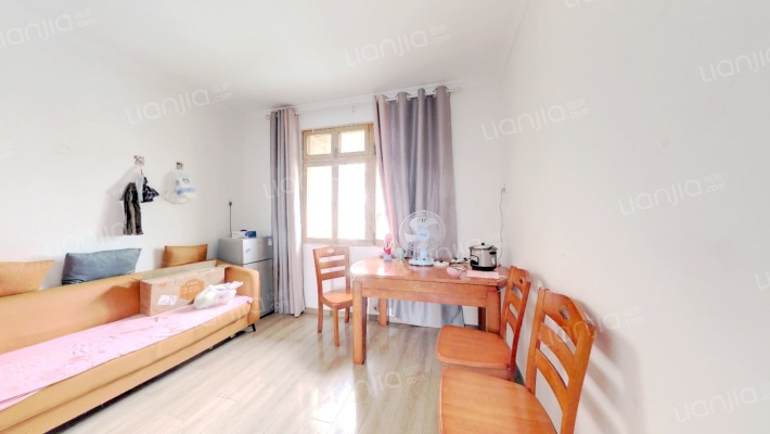 矿机小区二手房实景图