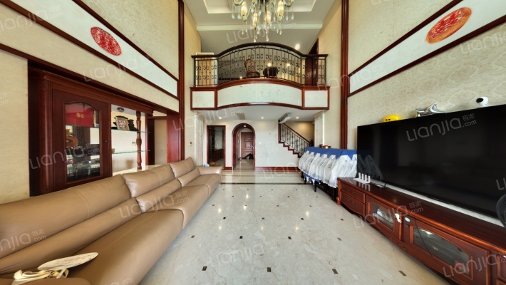 水岸枫庭二手房实景图