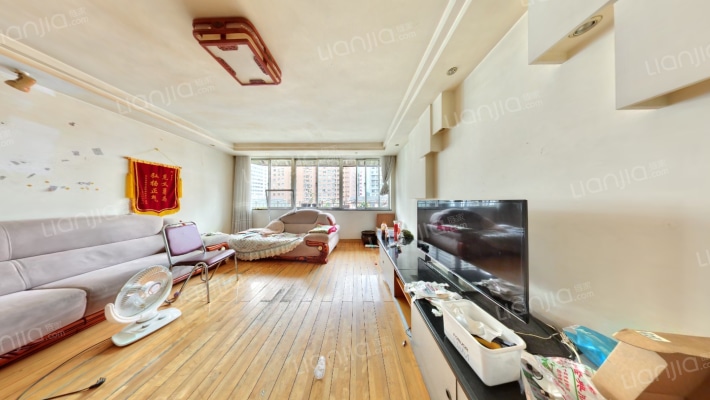 新华巷32号院二手房实景图