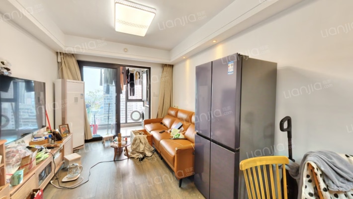 揽湾玖筑二手房实景图