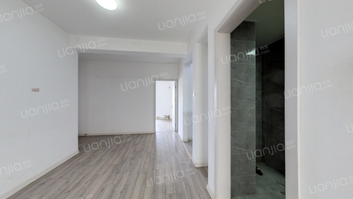 紫金华府A区二手房实景图