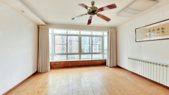 滨湖名都城二手房实景图