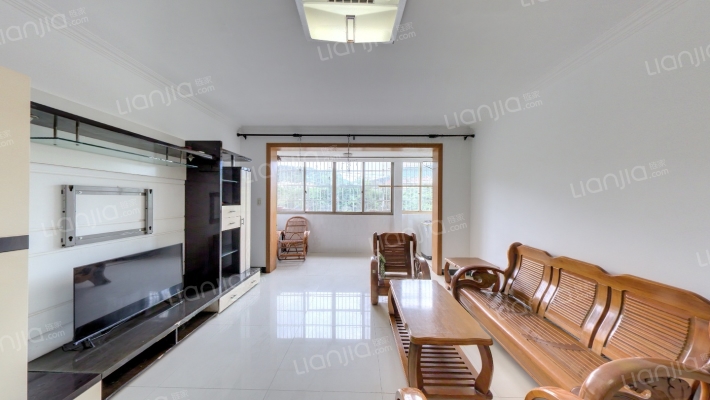 汇龙山庄二手房实景图