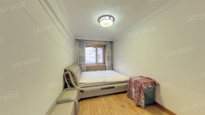 新曲线小区二手房实景图