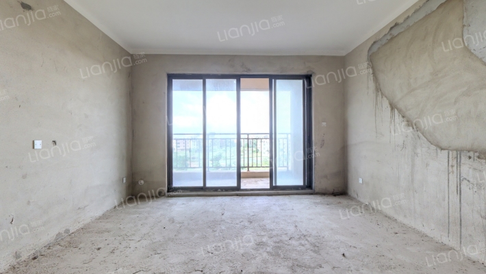 绿地雅典郡二手房实景图