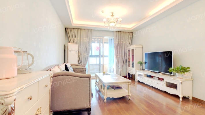 万科翡翠国际二手房实景图