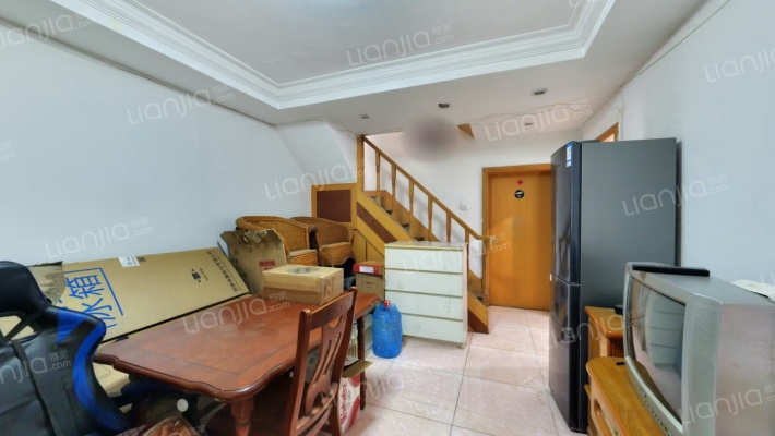 旅游新村二手房实景图