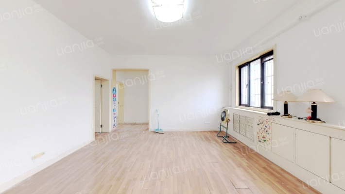 红旗路75号二手房实景图