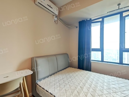 合租·融景城臻苑 4居室 北卧