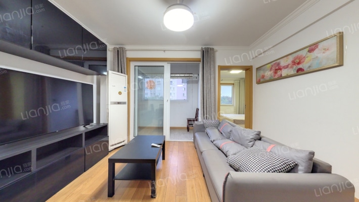 滨浦新苑八村二手房实景图