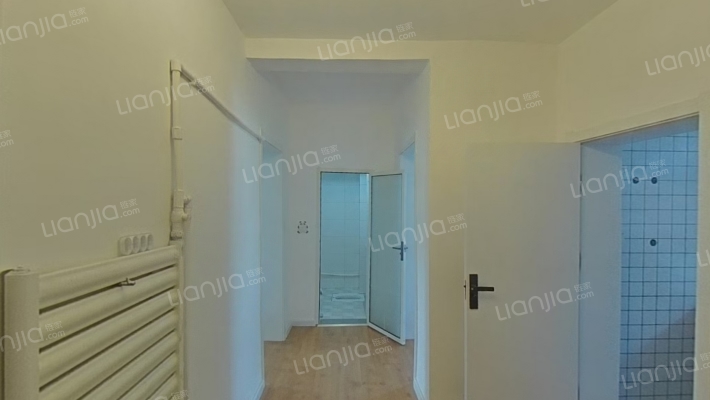 罗城头西五号院二手房实景图