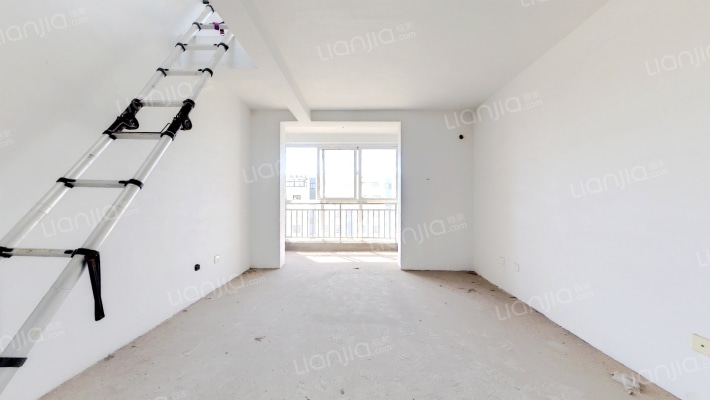 胶州龙秀山庄三期二手房实景图