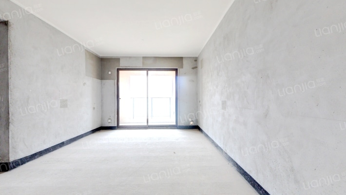 麓铭花涧集二手房实景图