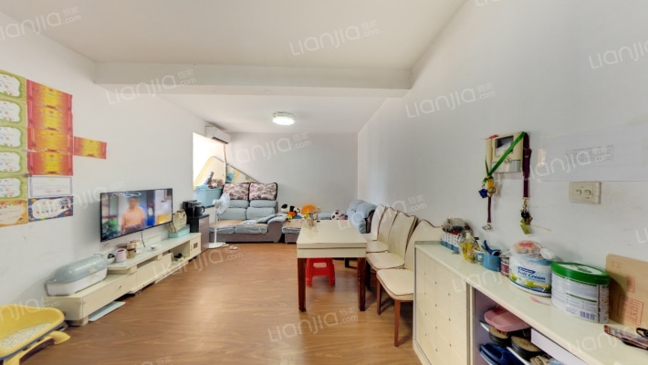 华美达广场二手房实景图