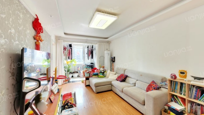 四季怡园南区二手房实景图