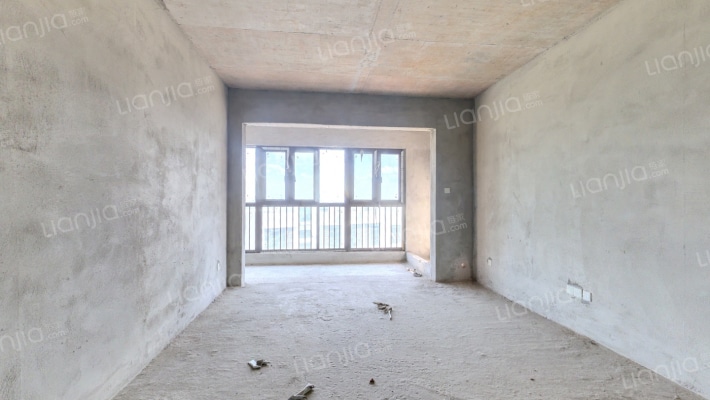 群峰小区高铁明珠二手房实景图