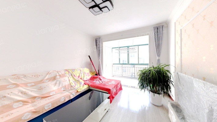 城市之间二手房实景图