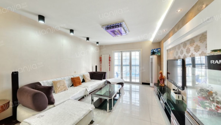 华美沁园二手房实景图