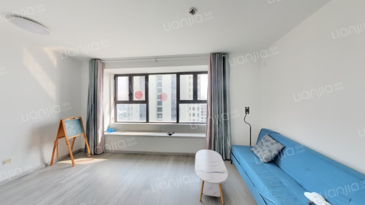 吾悦华邸二手房实景图