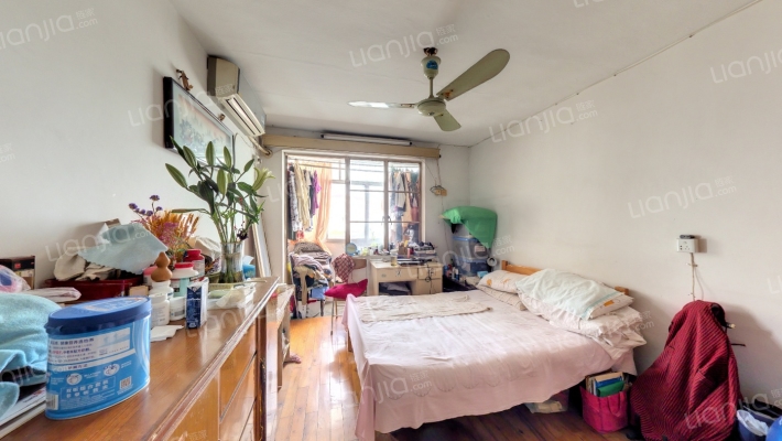 红旗三村二手房实景图