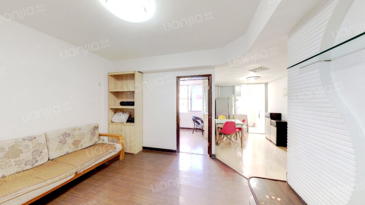 岳峰小区二手房实景图