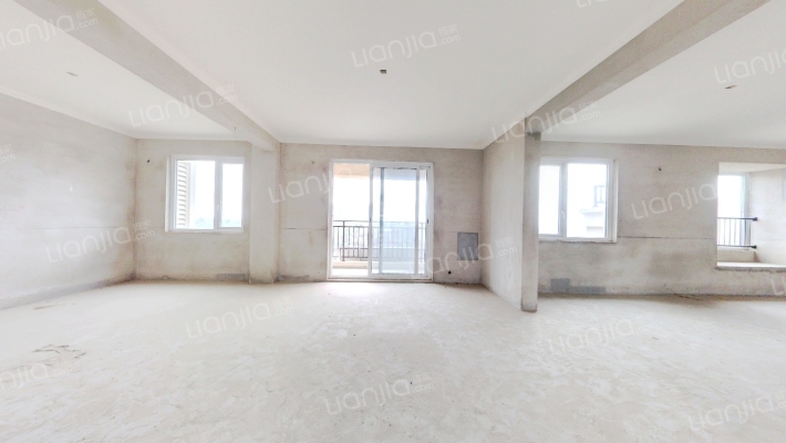 纽宾凯麓院二手房实景图